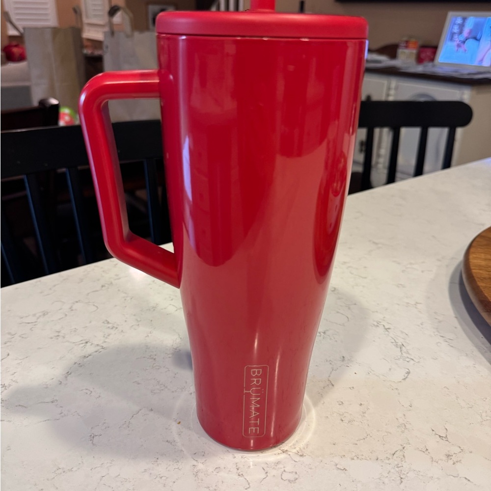 Brumate 40 oz maraschino cherry